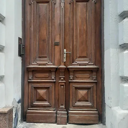 Lägenhet простора і вишукана в самому серці львова Lviv