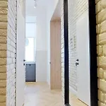 Apartment простора і вишукана в самому серці львова *