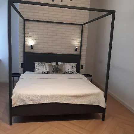 простора і вишукана в самому серці львова *